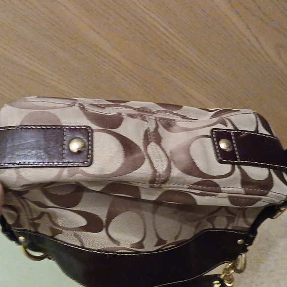 Coach Handbag - Picture 5 of 6